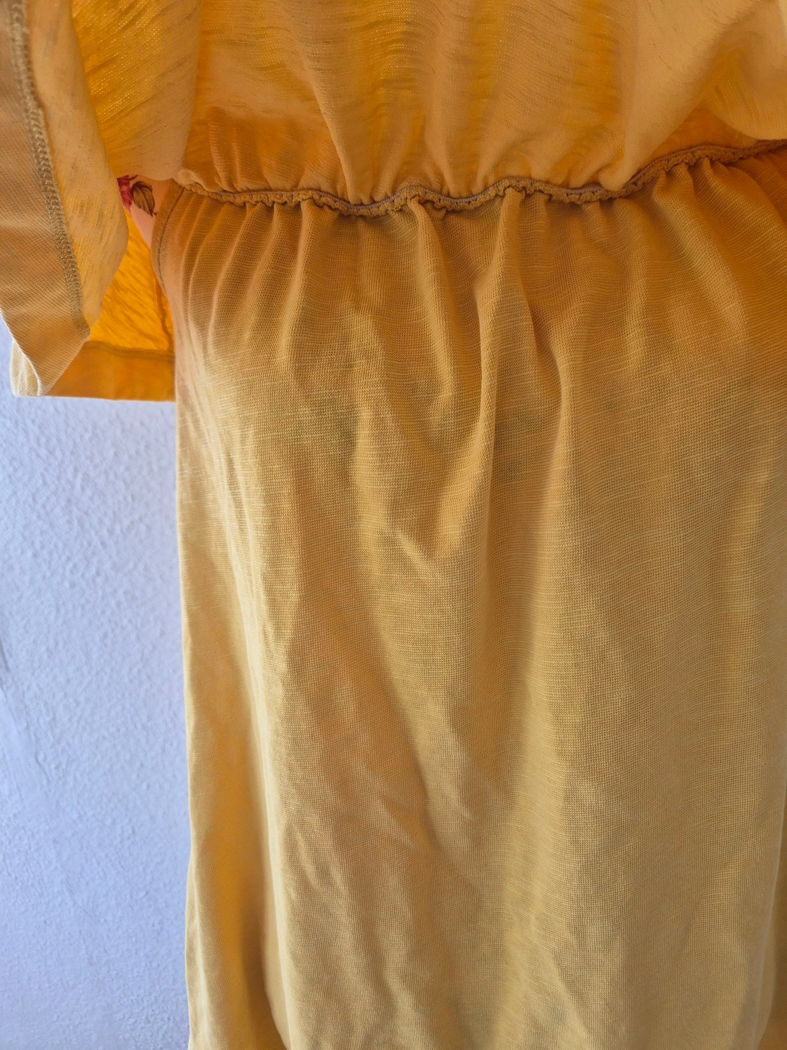 Vestido amarelo H&M G 40 ombros descobertos com babado mangas curtas bolsos algodão verão boêmio – photo 3